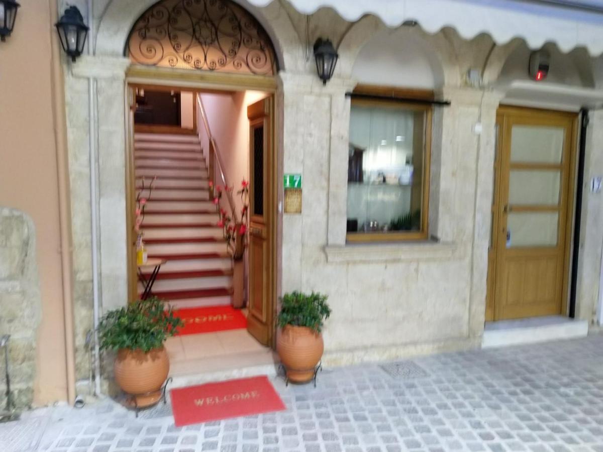 Santrivani Rooms Chania  Eksteriør billede